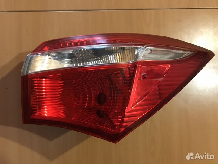Фонарь задний правый Toyota Corolla E18 2013-2019