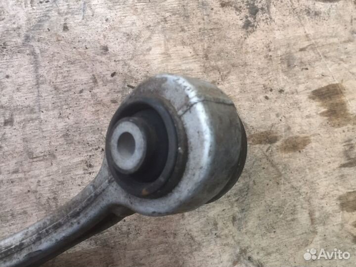 Bmw x5 e70 рычаг передний правый верхний