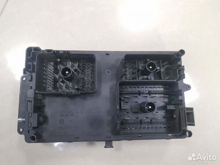 Блок предохранителей Chevrolet Cruze седан F16D3