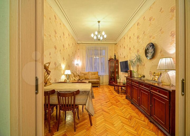 3-к. квартира, 71 м², 3/6 эт.