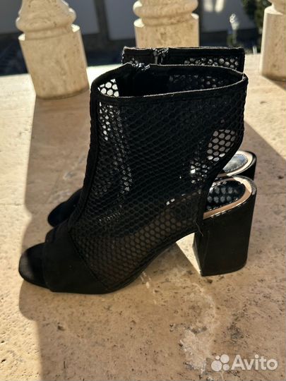 Ботильоны stradivarius 40