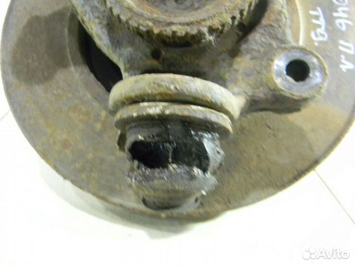 Кулак передний левый Форд