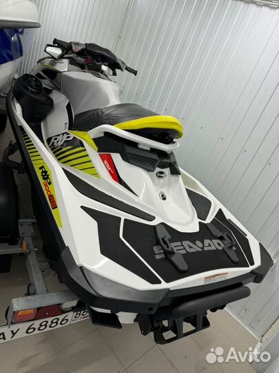 Гидроцикл BRP RXP 300