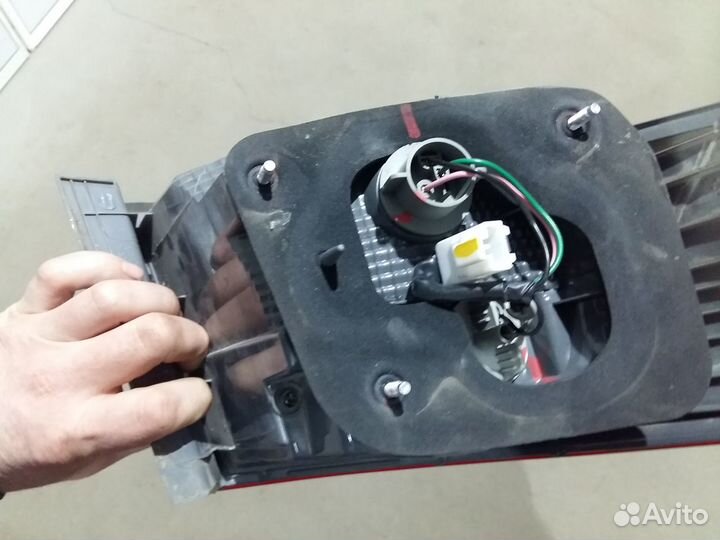 KIA RIO Фонарь задний правый