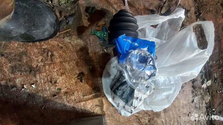 Граната внутреняя левая на фольсваген тигуан