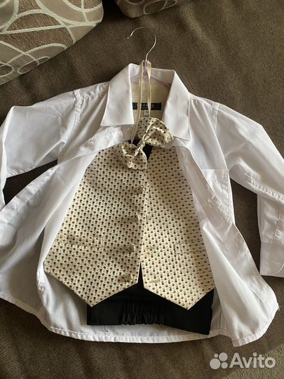 Костюм нарядный для мальчика 104