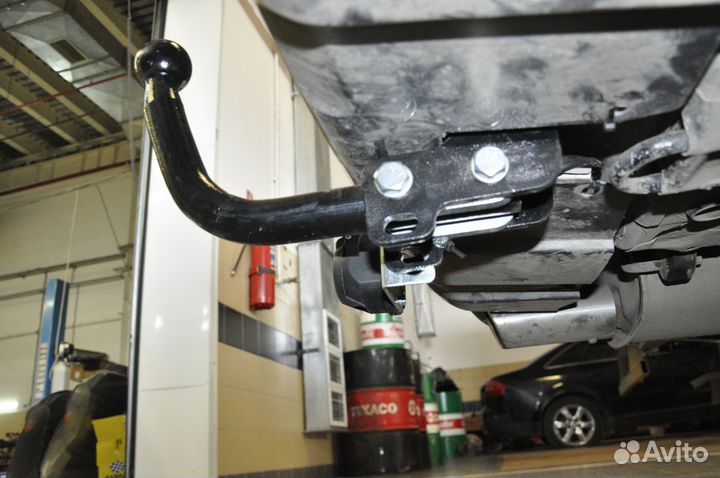 Фаркоп Subaru Outback 2003-2009 Leader