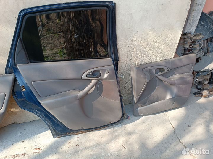 Комплект дверных карт Форд Фокус 1