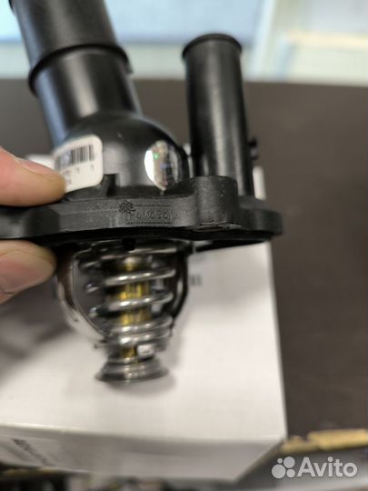 Термостат 2.0 EcoBoost. Ford Monde 4 2.0L