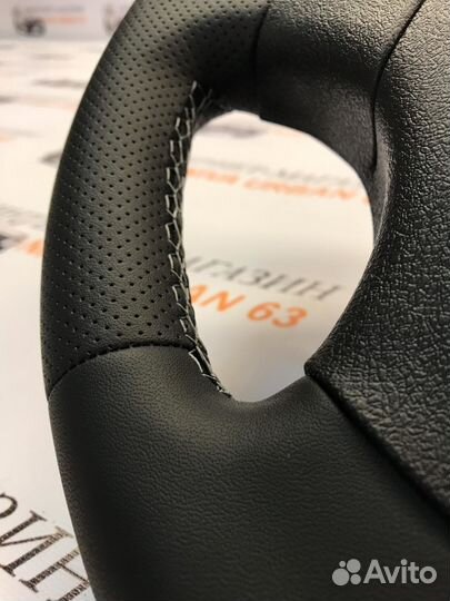 Руль LADA 4x4 Урбан в экокоже с перфорацией