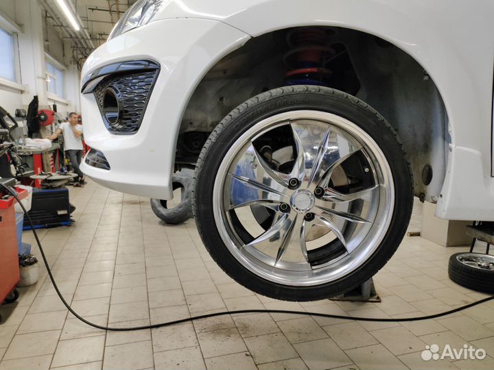 Accelera Gamma 205/40 R17