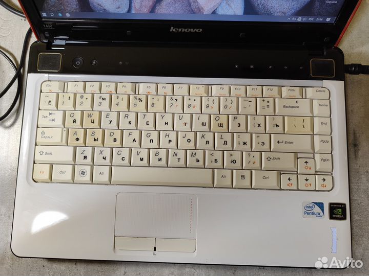 Lenovo y450