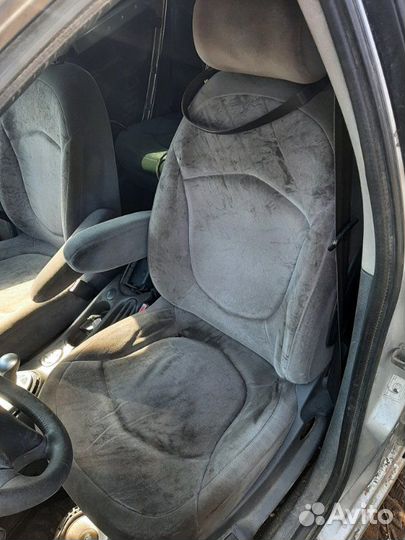 Сиденья комплект Citroen C5 универсал RFJ (EW10A)