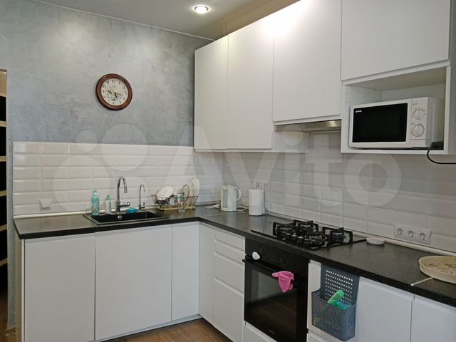 2-к. квартира, 58 м², 4/9 эт.