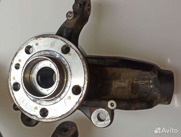 Кулак поворотный передний ступица volvo xc70