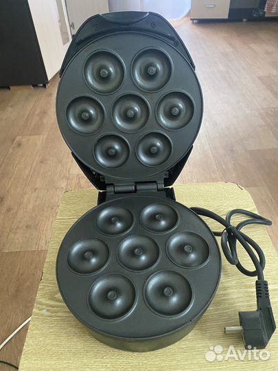 Электрическая вафельница