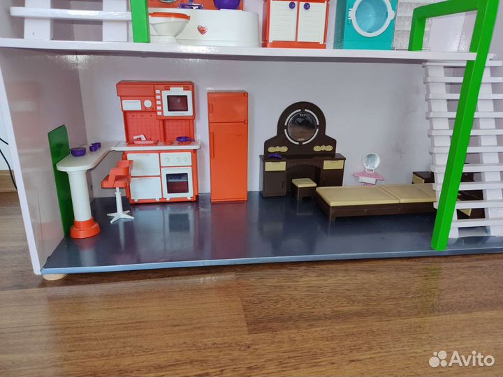 Домик кукольный