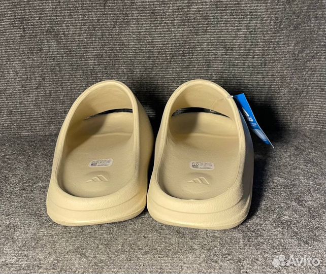 Шлепанцы adidas yeezy slide