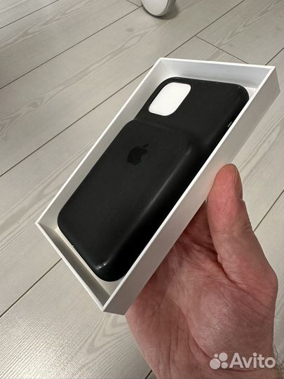 Чехол на iPhone 11 pro аккумулятор черный