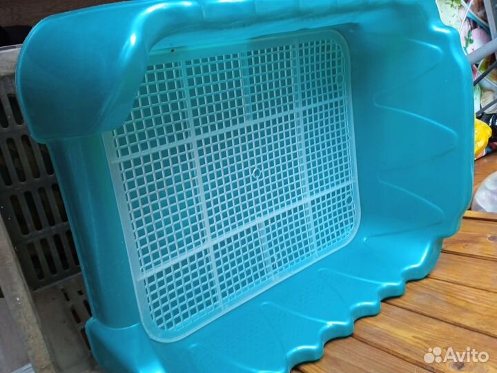 Лоток для собак со столбиком