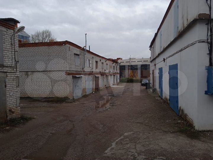 Продаю здание, гаражные боксы 550м²