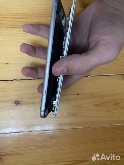iPhone 6S, 32 ГБ