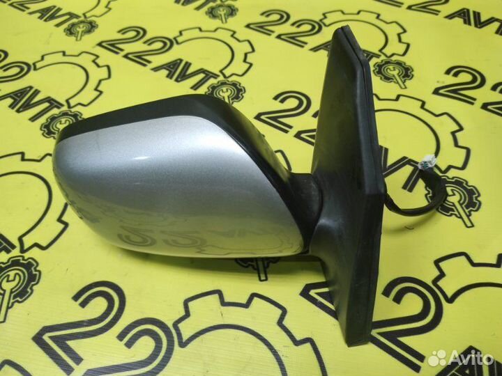 Зеркало заднего вида переднее правое Toyota
