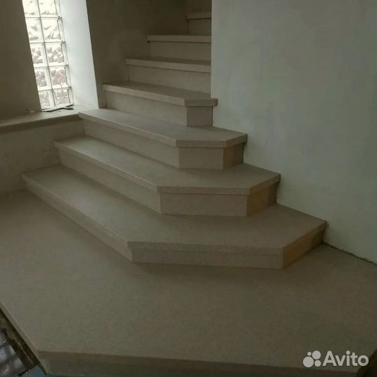 Лестница из кварца под ключ