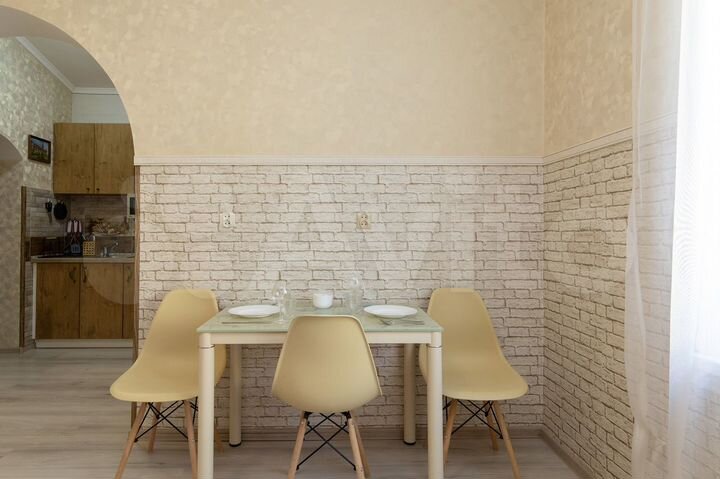 2-к. квартира, 49 м², 1/2 эт.