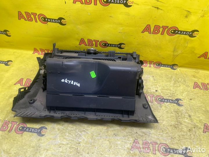 Бардачок Skoda Octavia A5 cdab 2012