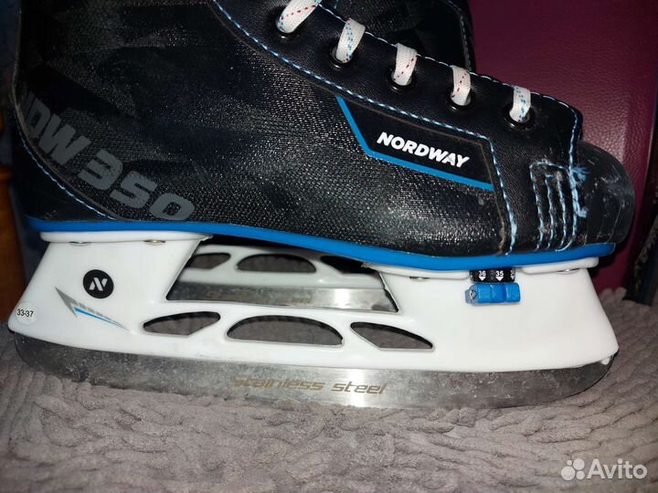 Коньки хоккейные