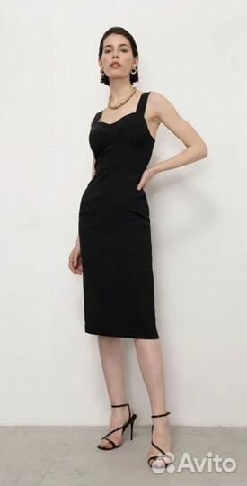 Платье футляр, р.42, новое