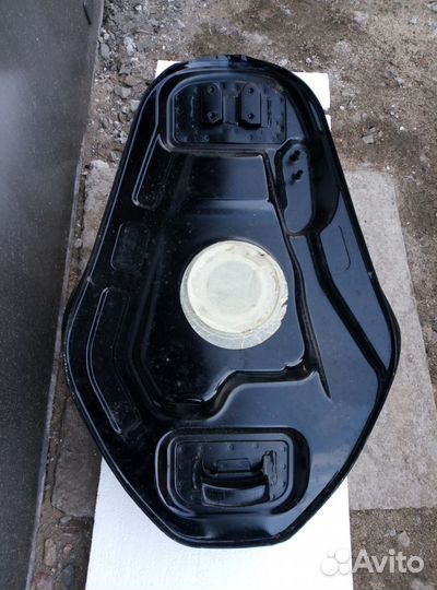 Бак на suzuki Бандит