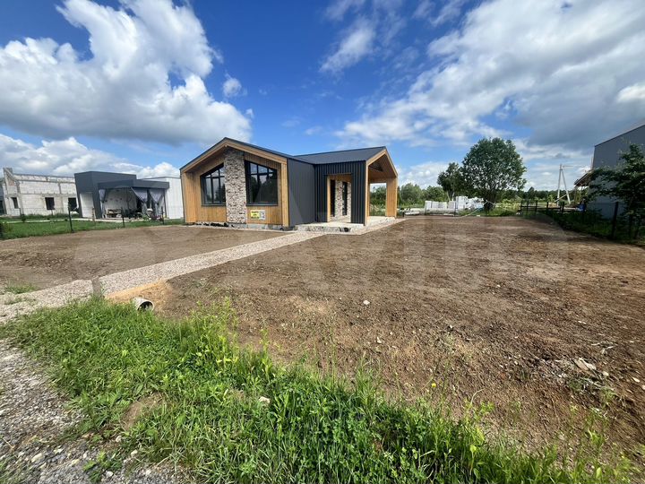 Дом 97 м² на участке 5,3 сот.