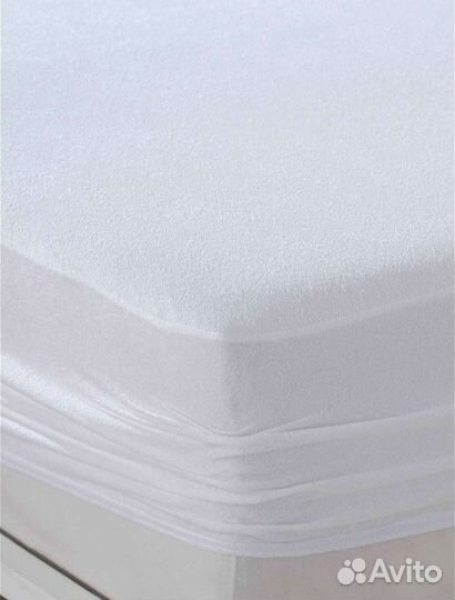 Наматрасник непромокаемый. Наматрасник защитный