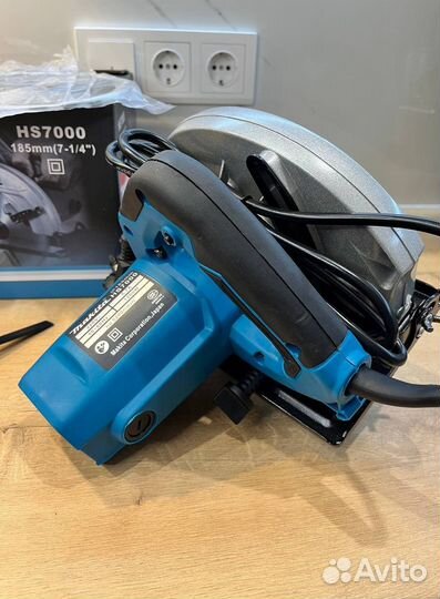 Циркулярная пила «Обезьянка» Makita HS7000 185 мм