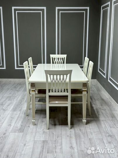 Комплект стол и стулья. В наличии