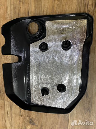 Крышка двигателя vesta 1.6