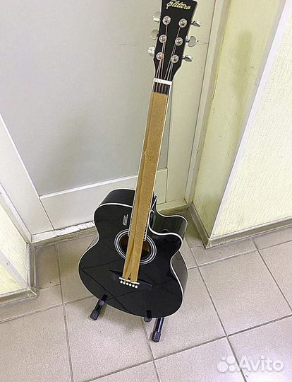 Акустическая гитара