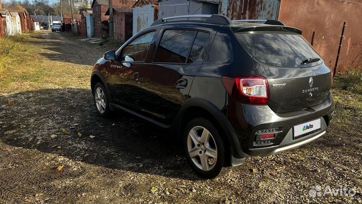 Renault Sandero Stepway 1.6 МТ, 2017, 42 000 км