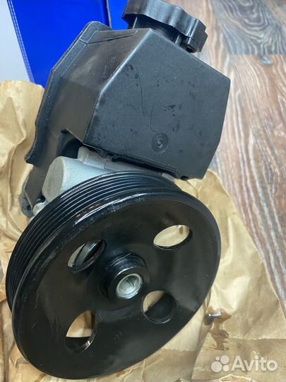 Насос Гура Мерседес w 203