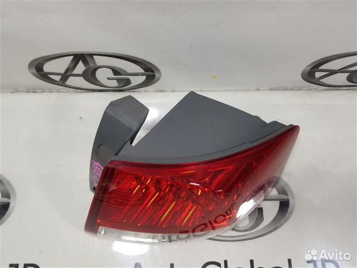 Фонарь задний правый Acura MDX