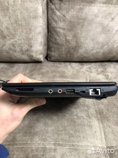 Нетбук Acer aspire one d255