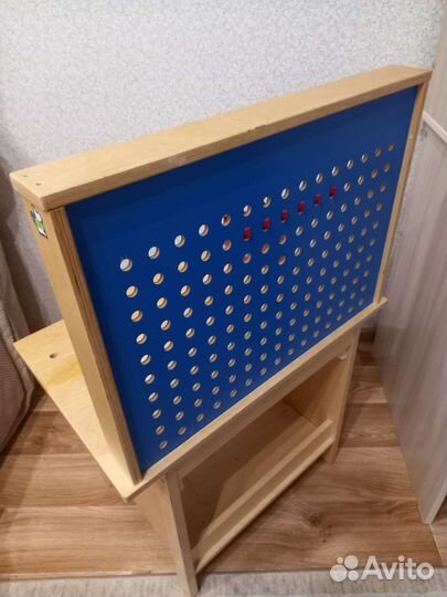 Стол с тисками под инструменты для мальчиков