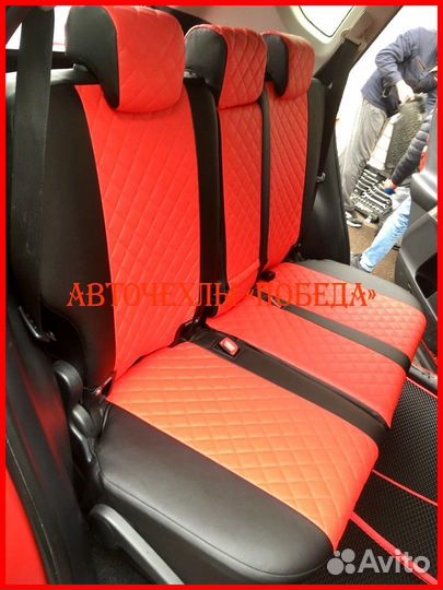 Чехлы Toyota Rav4 5 из экокожи чёрно-красные Ромб