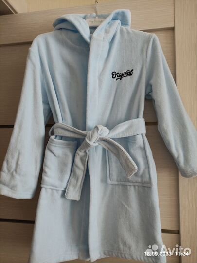 Новый махровый халат р. 110-116