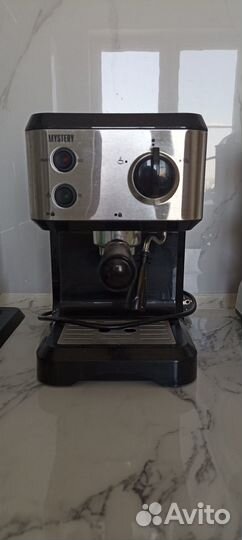 Кофеварка рожковая Mystery MCB-5115