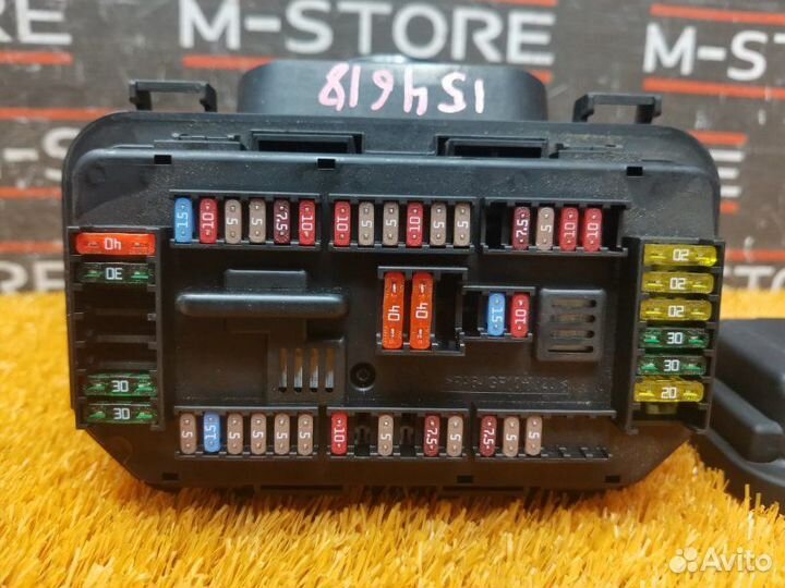 Блок предохранителей передний Bmw 3-Series F30