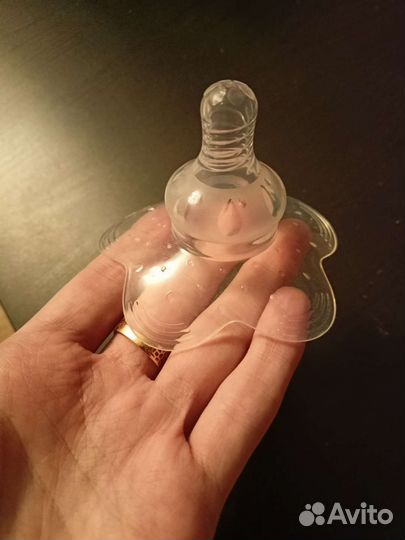 Накладки на грудь новые