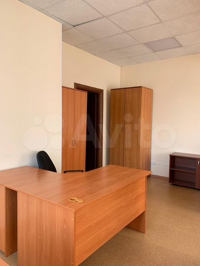 Офисное помещение (40 кв.м.)